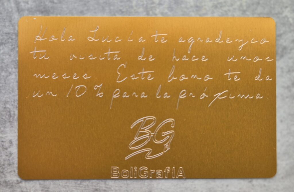 tarjetas de aluminio personalizadas: dorado claro