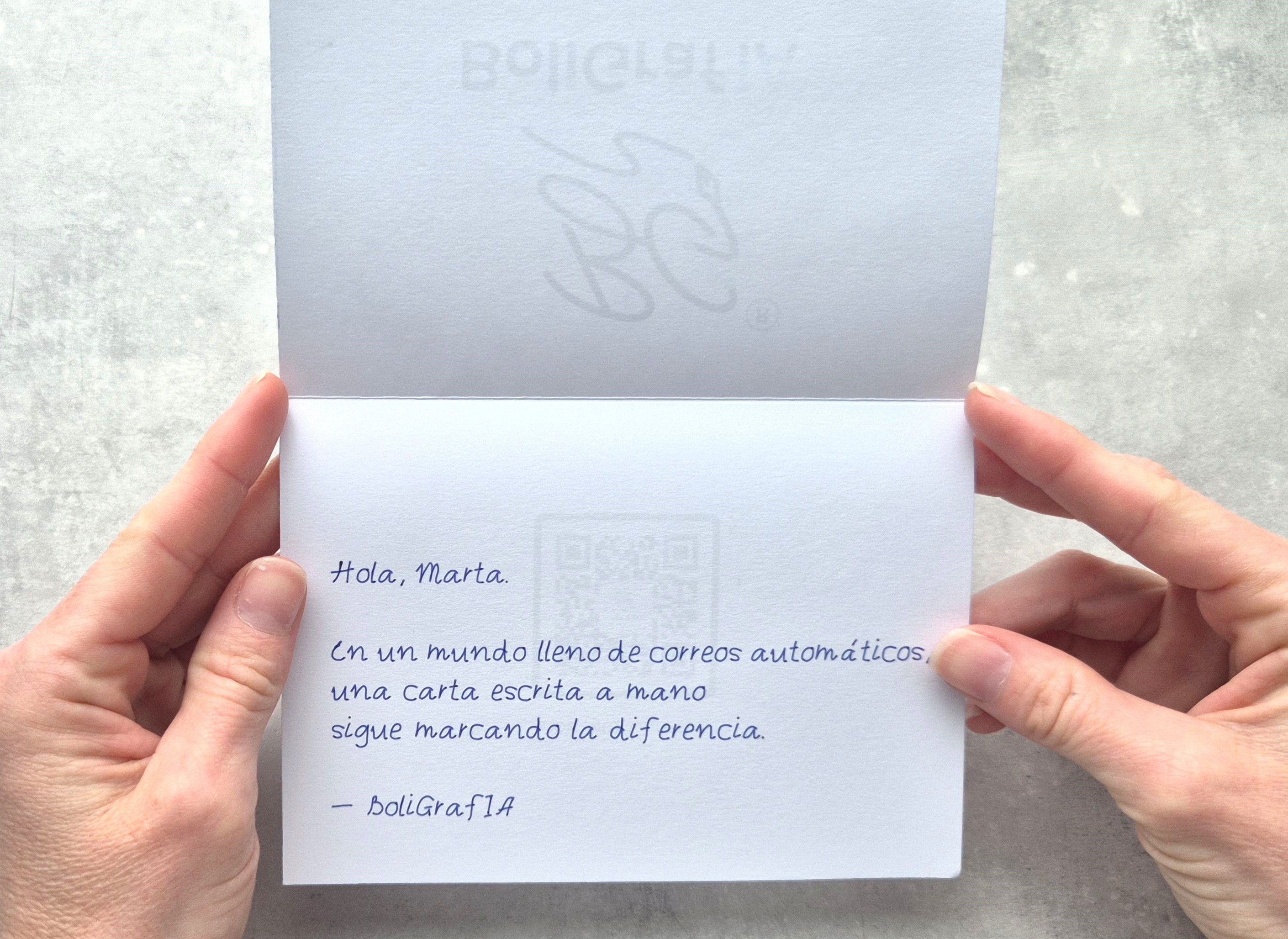 carta manuscrita A5 doblada con sobre manuscrito